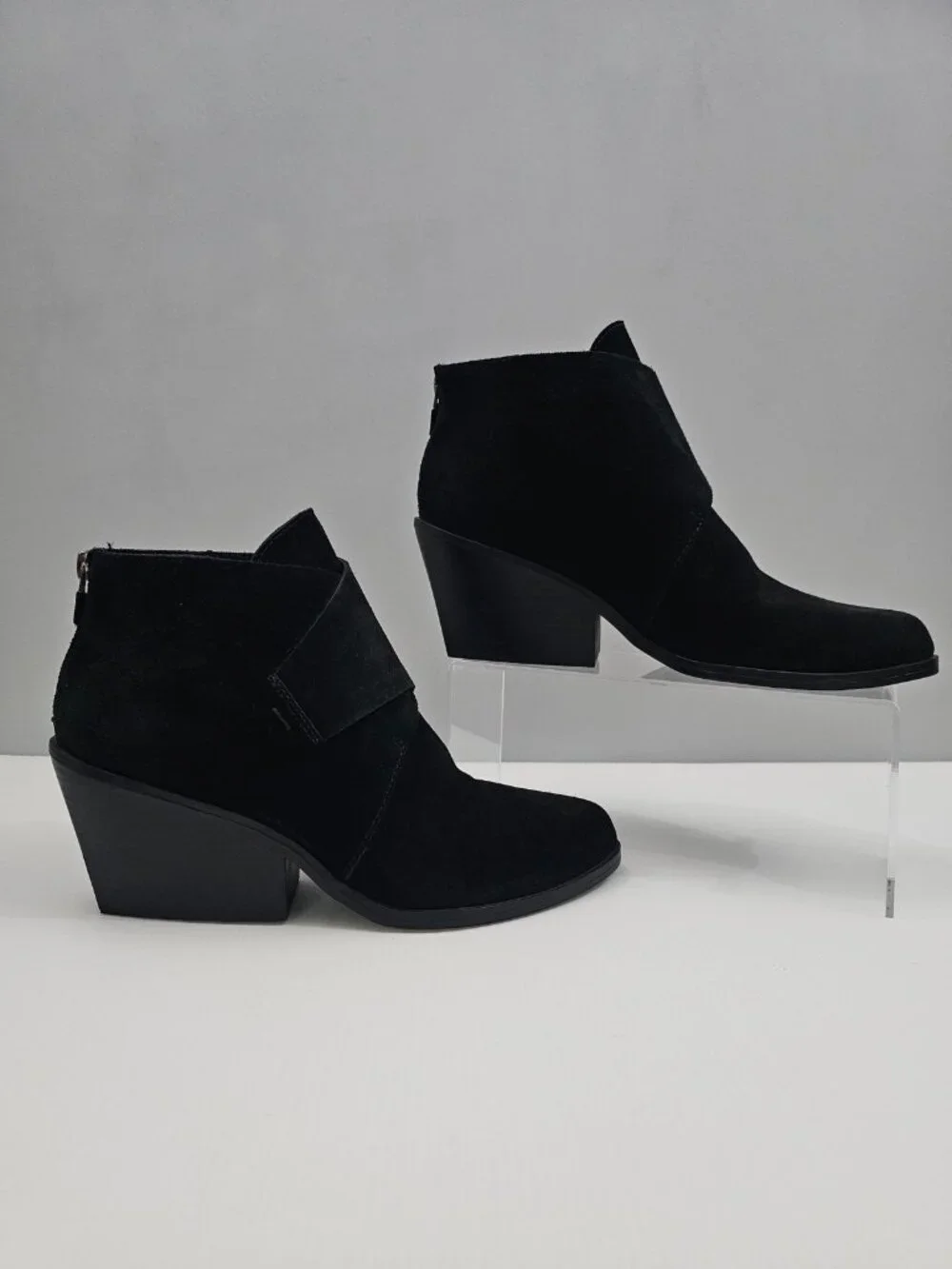 Eileen Fisher eileen fisher